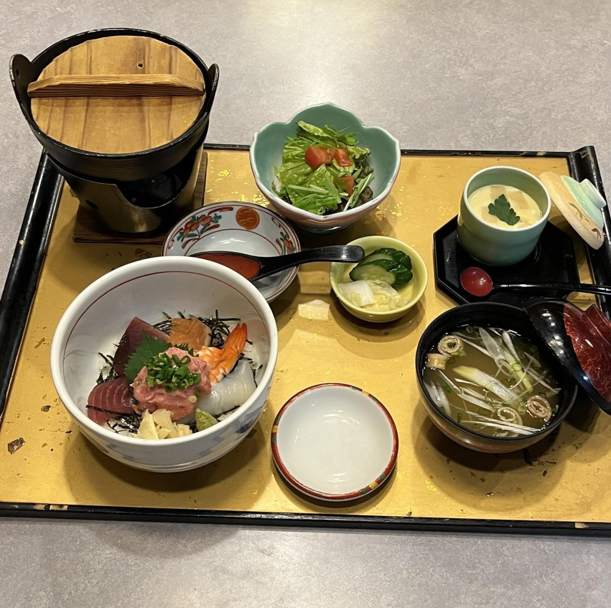 海鮮ちらしランチ